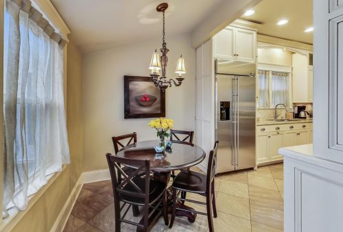 3852 Seeley Ave, Chicago IL 60659-4324 exterior