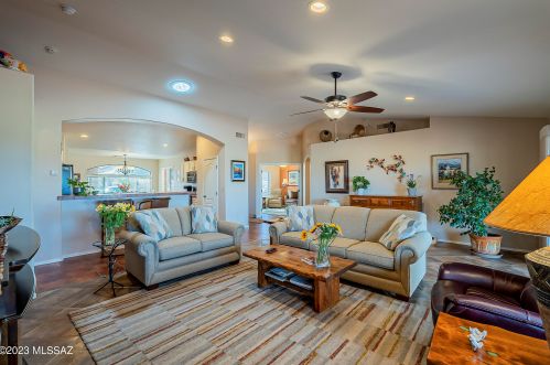 1241 Marshview Ln, Green Valley AZ 85614-6293 exterior