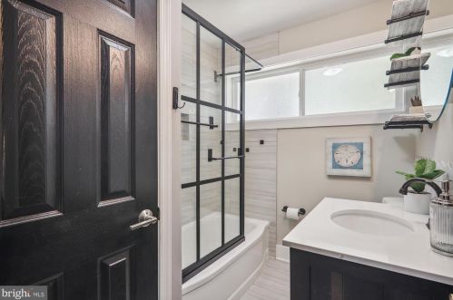 1314 Crawford Dr, Rockville MD 20851-1714 exterior