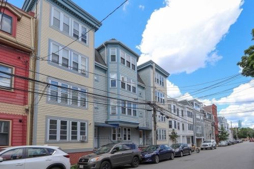 165 6th St, Boston MA 02127-2686 exterior