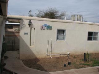 609 Mohave Rd, Tucson AZ  85705-3631 exterior