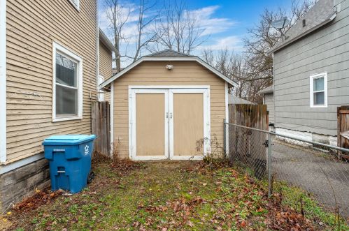 1203 Stockbridge Ave, Kalamazoo MI  49001-3901 exterior