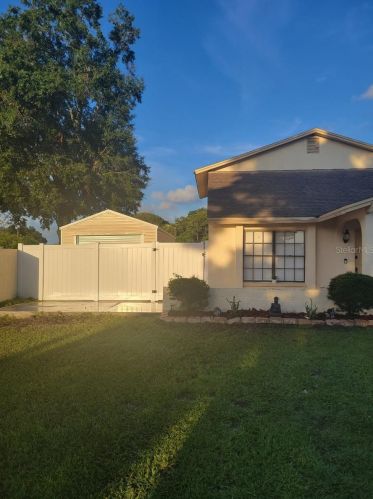 12406 Mondragon Dr, Tampa, FL 33625-6560