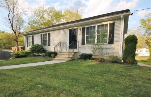 542 Jillson Ave, Woonsocket, RI 02895-5937