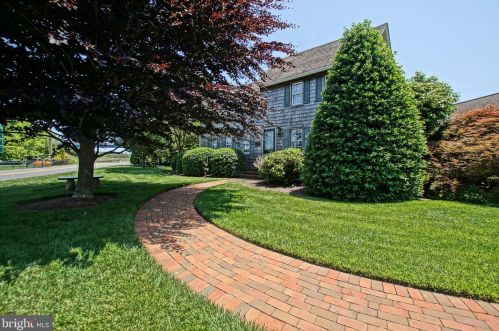 300 Gills Neck Rd, Lewes, DE 19958-1427