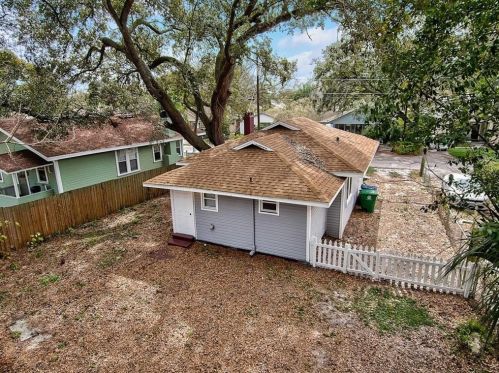 309 Crest Ave, Tampa FL 33614-6709 exterior