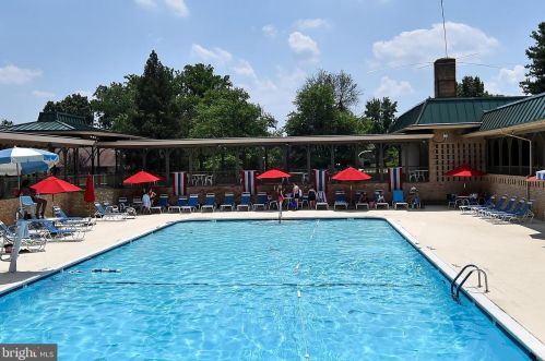 14542 Kelmscot Dr, Silver Spring MD 20906-1834 exterior