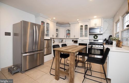 846 Vly Vw Rd, Media PA 19063-1347 exterior