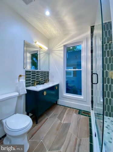 3016 Thayer St, Washington DC  20018-2505 exterior