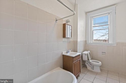 1201 Clifton St, Washington DC 20009-7063 exterior