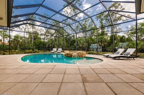 65 31 St, Naples FL 34117-3100 exterior