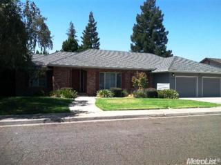 1385 Estates Dr, Turlock, CA 95380-2926