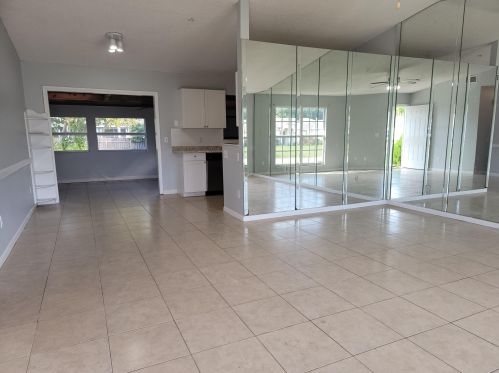 1141 Irving St, Fort Pierce, FL 34983-2537