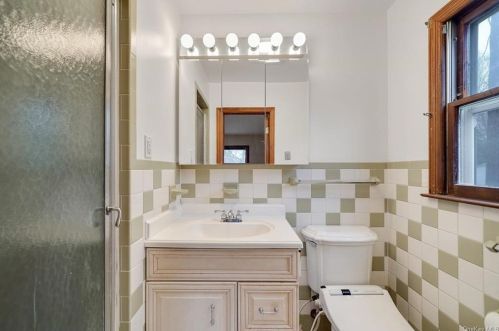 56 Pleasant Rdg Dr, Poughkeepsie NY 12603-5600 exterior