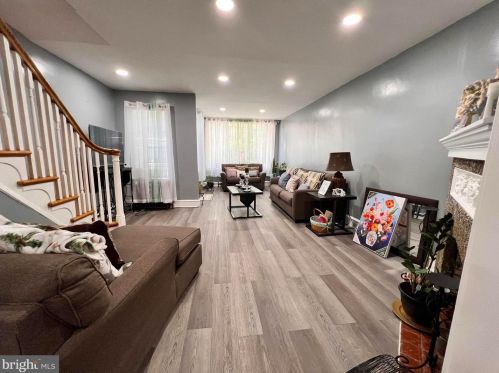 230 Comly St, Philadelphia PA 19120-1124 exterior