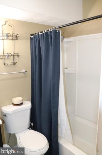 4617 6 St, Washington DC 20032-3502 exterior