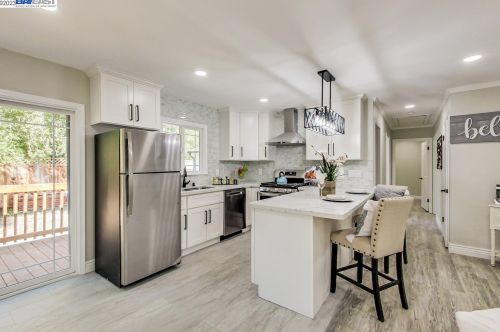 1946 6th St, Concord CA  94519-2216 exterior