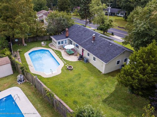 996 Woodlane Rd, Jackson Twp, NJ 08527-1511