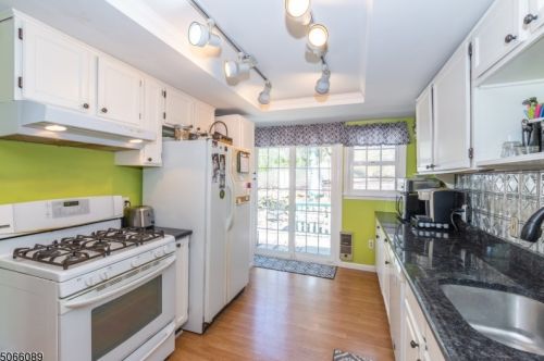 40 Highland Trl, Parsippany NJ 07834-2009 exterior