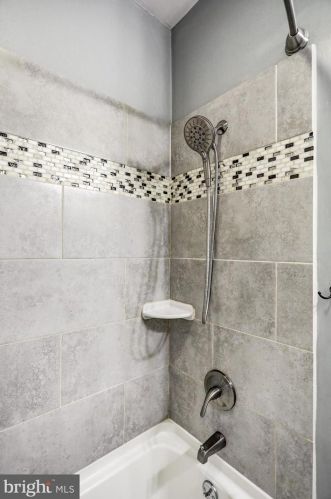 405 King St, Lancaster PA 17602-3004 exterior