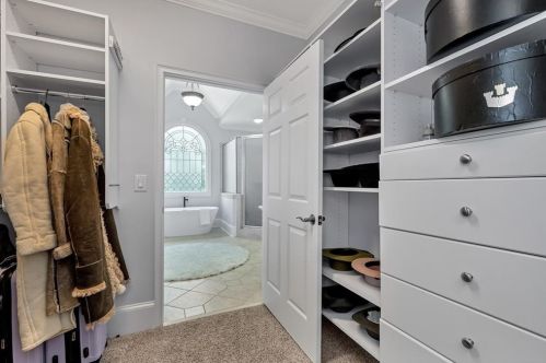 2132 Innsfail Dr, Lithonia GA  30078-2059 exterior