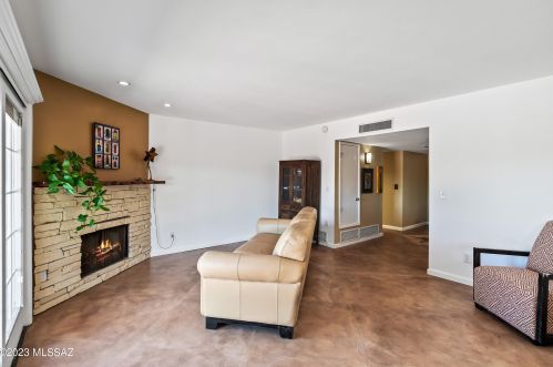 4531 Avenida Del Conejo, Tucson AZ  85749-8758 exterior