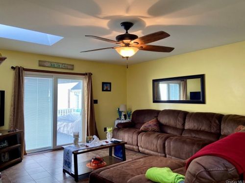 71 Prospect St, Middletown NY 10940-5410 exterior