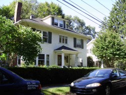 19 Hawthorne Ave, Newton, MA 02466-2805