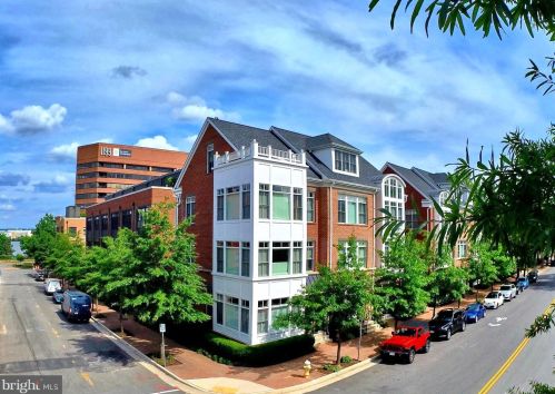 1127 Royal St, Alexandria VA  22314-1406 exterior