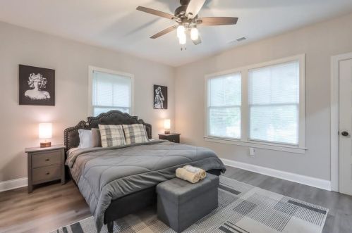 390 Holderness St, Atlanta GA 30310-1706 exterior