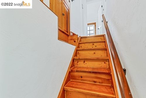 2439 Roosevelt Ave, Berkeley CA 94703-1930 exterior