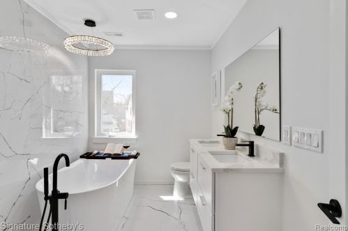 967 Southfield Rd, Bham MI  48009-1625 exterior