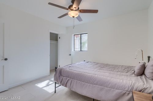 4901 17th St, Tucson AZ  85711-4354 exterior