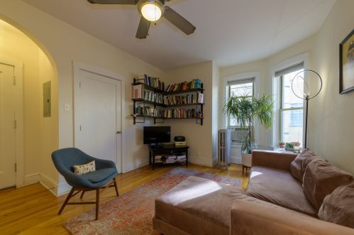 5456 Cornell Ave, Chicago, IL 60615-5622