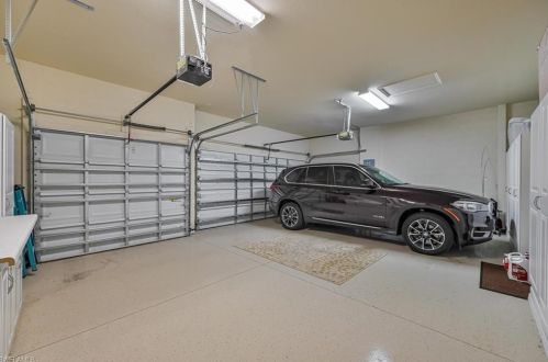 10130 Biscayne Bay Ln, Naples FL 34120-3754 exterior