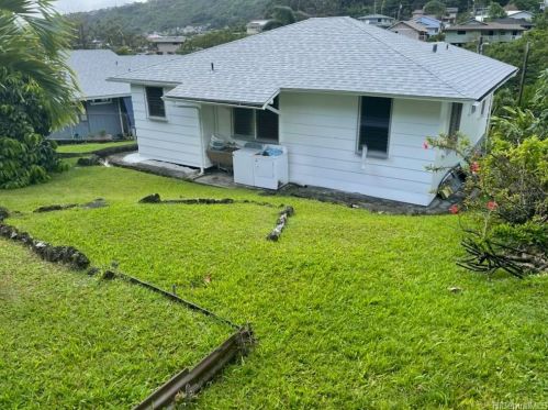 2843 Dow St, Honolulu HI 96817-1133 exterior