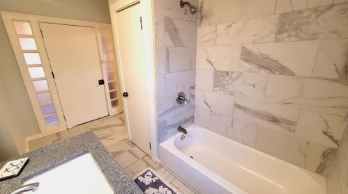 4028 16 St, Milwaukee WI 53209-6913 exterior