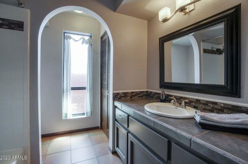 9226 33 Way, Phoenix AZ 85028-4920 exterior