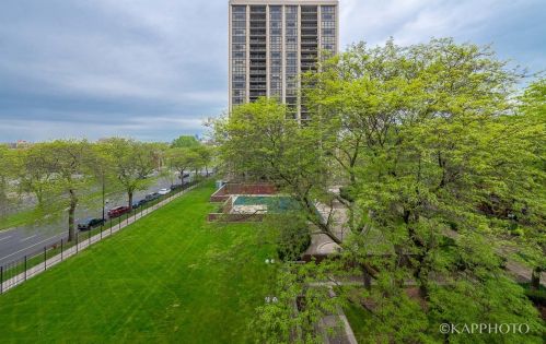 2941 Michigan Ave, Chicago IL 60616-0047 exterior