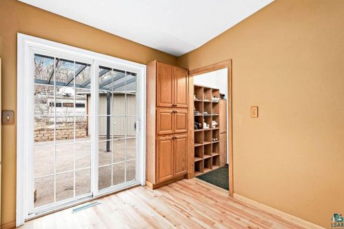 5311 Columbia St, Duluth MN 55807 exterior