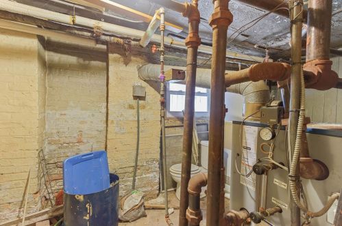 6328 Mozart St, Chicago IL 60659-1521 exterior