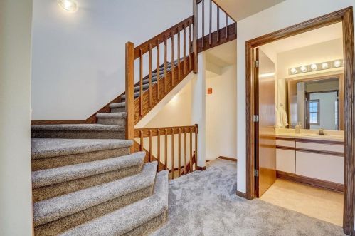 6014 Dell Dr, Madison WI  53718-8200 exterior