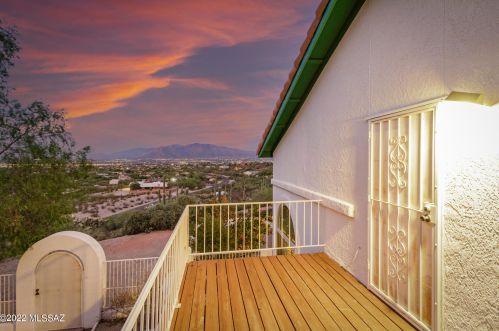 5601 Placita De La Promesa, Tucson, AZ 85745-9543