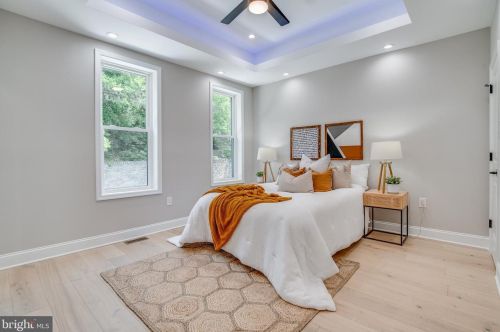 31 V St, Washington DC  20001-1012 exterior