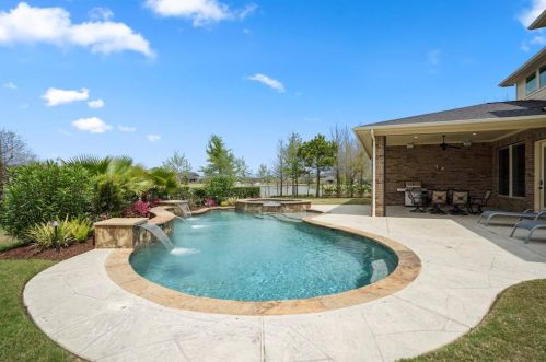 4919 Kendalia Cloud Ln, Fulshear TX 77441-1495 exterior