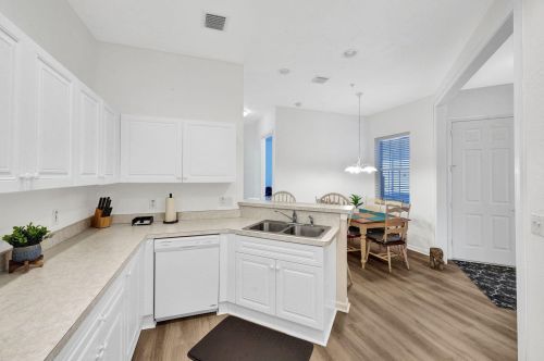 4522 Cardinal Cove Ln, Naples FL 34114-9487 exterior