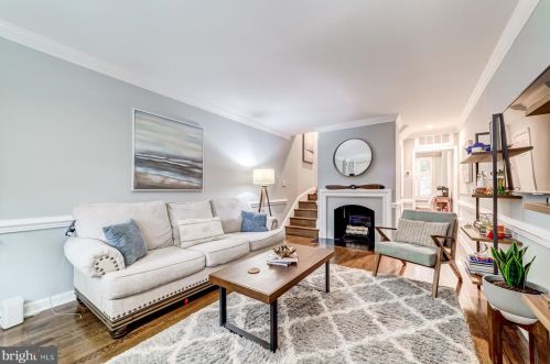 659 Columbus St, Alexandria VA  22314-1848 exterior