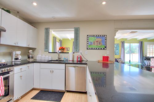 320 Paseo Chuparosas, Green Valley AZ 85614-3303 exterior