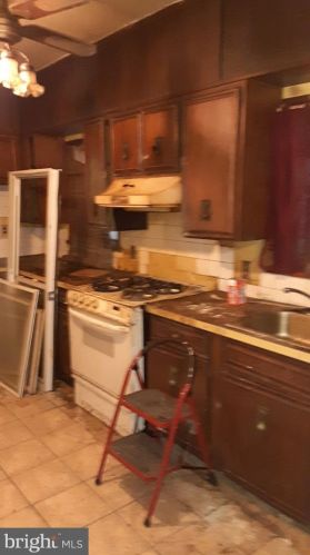 204 Spg St, Trenton NJ 08618-4611 exterior