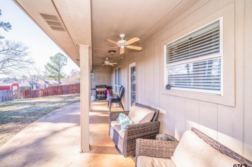 704 Cheryl St, Longview TX 75604-1044 exterior